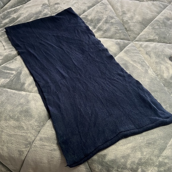 Scarf - Picture 2 of 4